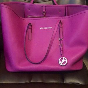 Michael Kors saffino jet set tote